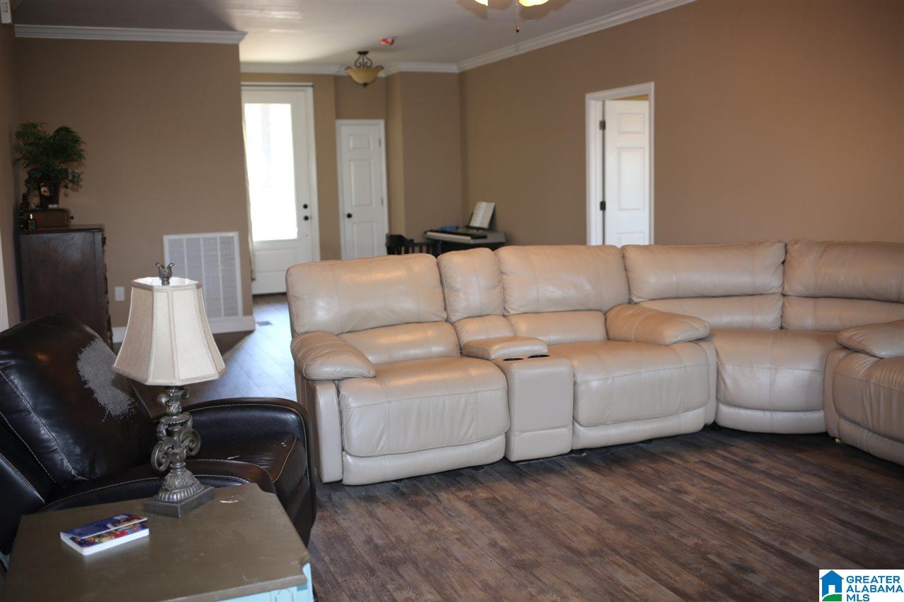 431 Palisades Park Road Oneonta, AL 35121 - Photo 3 of 20