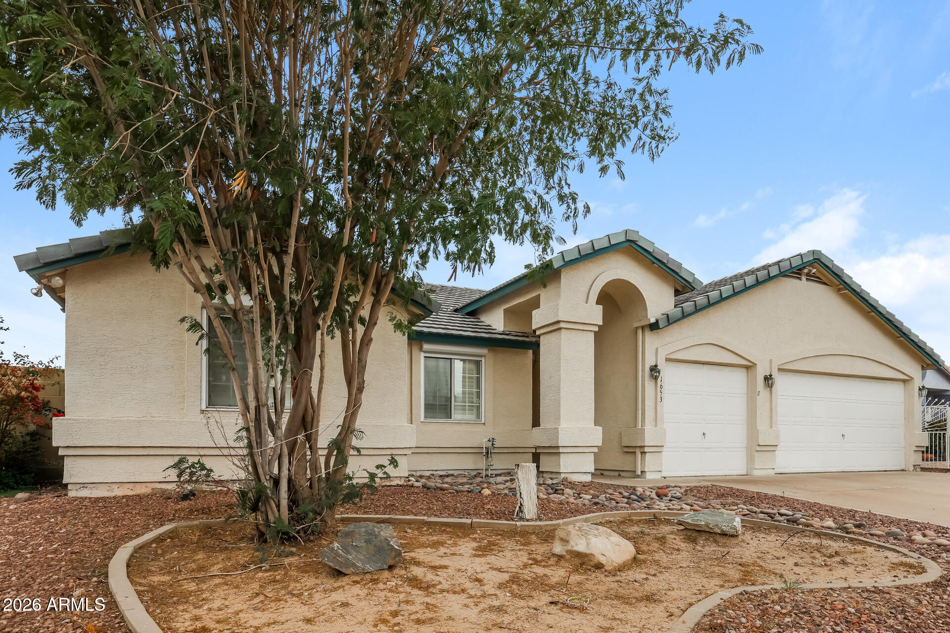 1653 East Vineyard Road Phoenix, AZ 85042 - Photo 2 of 21 002-photo-front-view-15182428