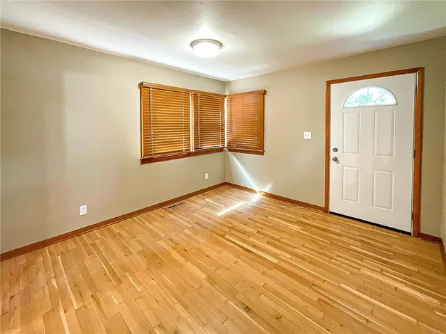 $189,500 | 1615 South Quincy Avenue, Sedalia, MO 65301