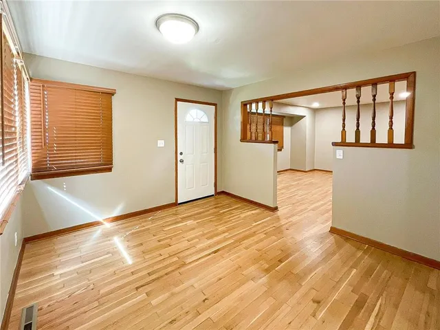 $189,500 | 1615 South Quincy Avenue, Sedalia, MO 65301