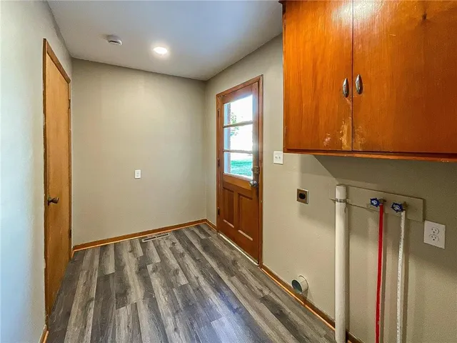 $189,500 | 1615 South Quincy Avenue, Sedalia, MO 65301