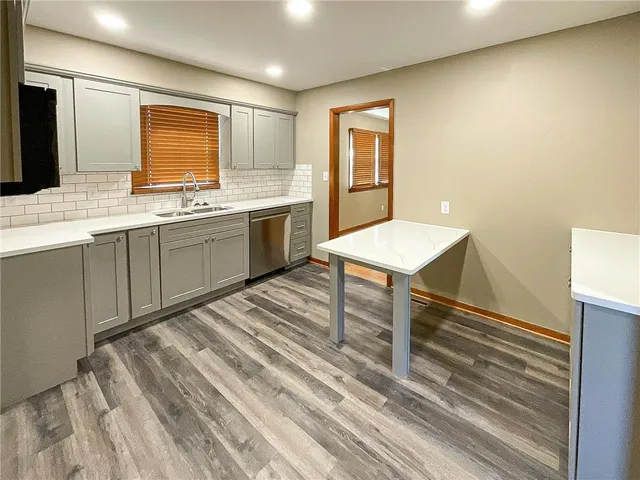 $189,500 | 1615 South Quincy Avenue, Sedalia, MO 65301