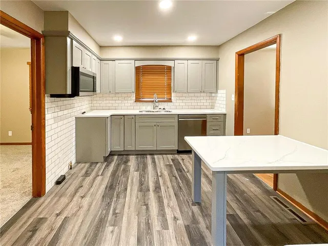 $189,500 | 1615 South Quincy Avenue, Sedalia, MO 65301