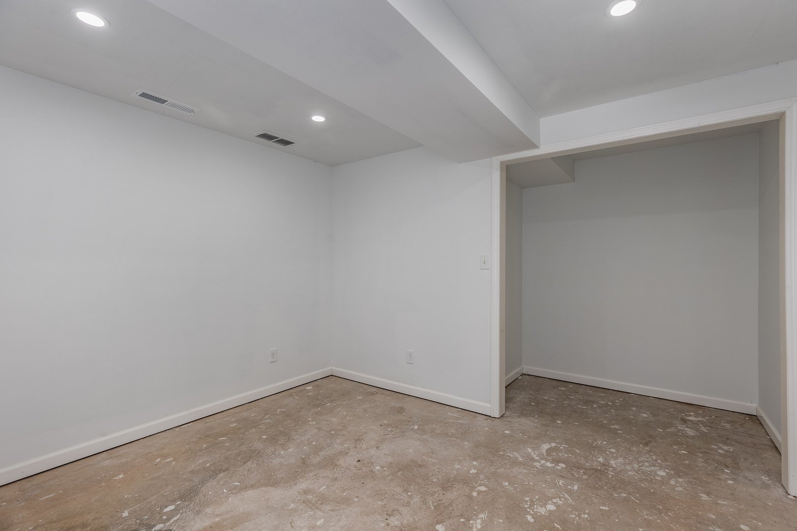 931 Highway 26 Magnolia, IL 61336 - Photo 20 of 35 a view of empty room