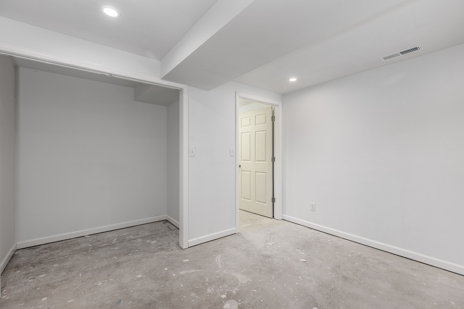 931 Highway 26 Magnolia, IL 61336 - Photo 21 of 35 a view of an empty room