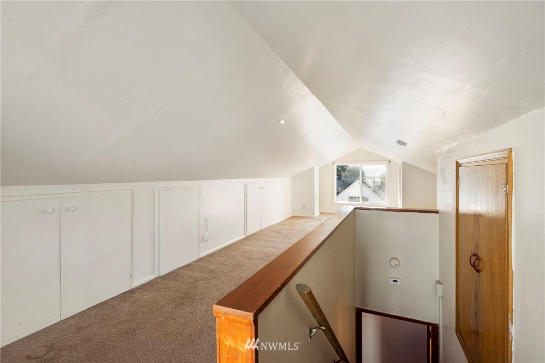 2106 East Highlands Street Bremerton, WA 98310 - Photo 13 of 23 Gallery Image 13