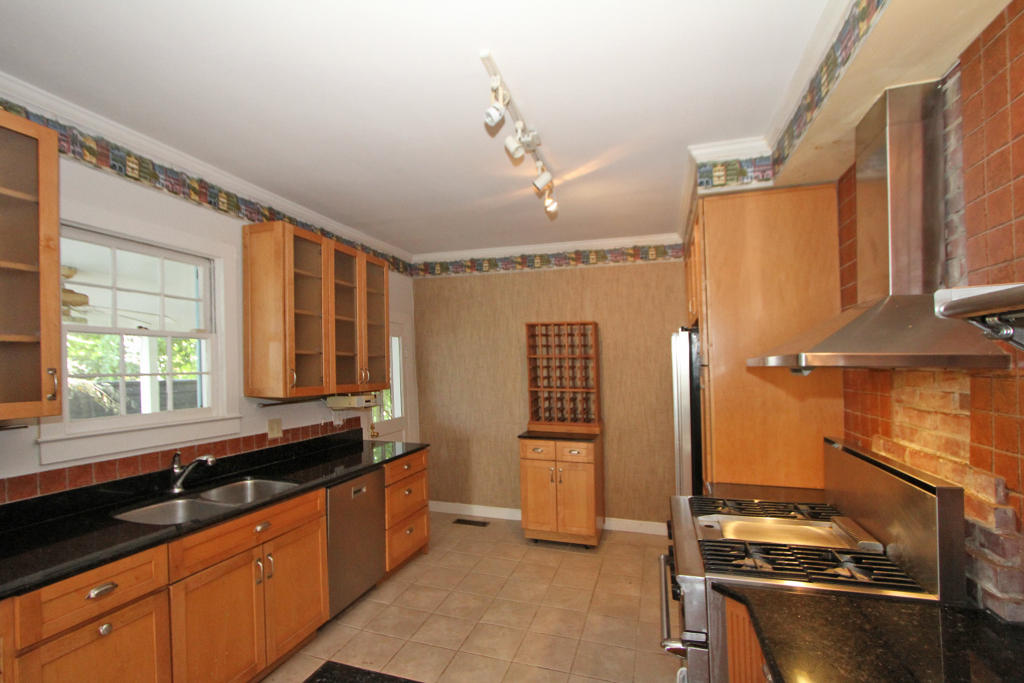 115 Rutledge Avenue, Unit 1/2 Charleston, SC 29401 - Photo 8 of 27 Kitchen