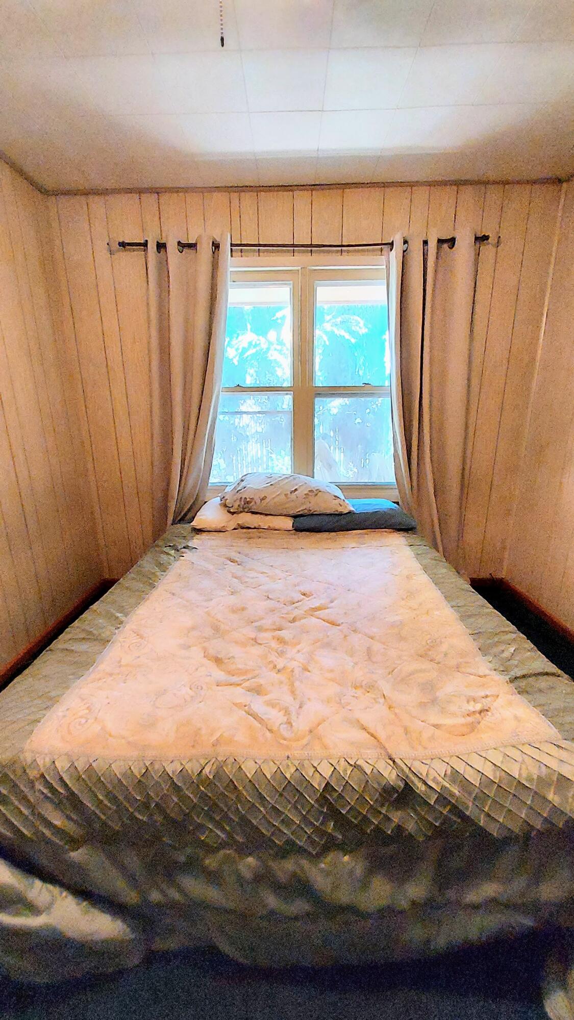 609 Steelhead Road Alderpoint, CA 95511 - Photo 31 of 58 Master Bedroom