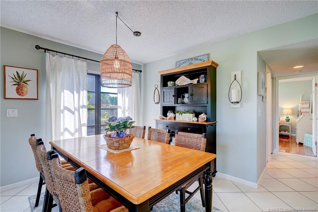 333 Golfview Circle, Unit 333 Stuart, FL 34996 - Photo 6 of 31