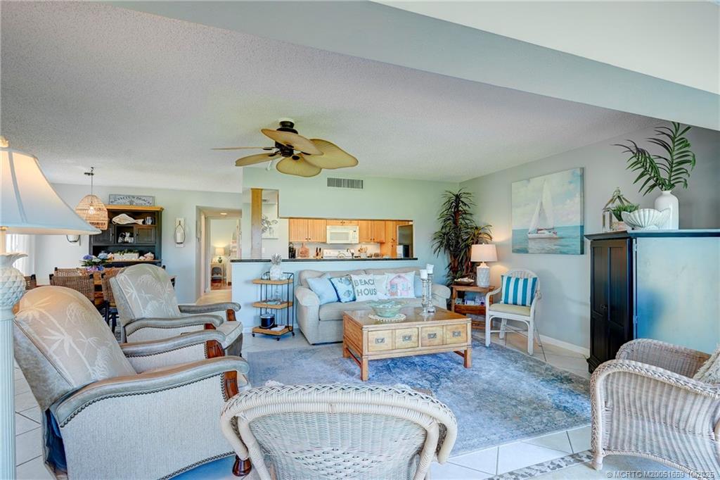 333 Golfview Circle, Unit 333 Stuart, FL 34996 - Photo 7 of 31