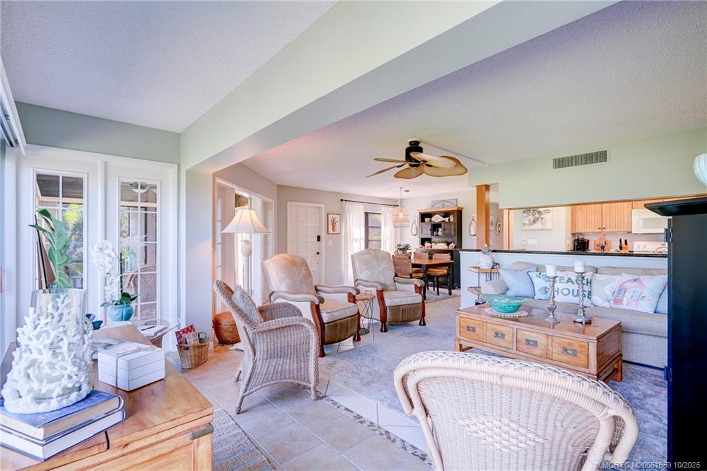 333 Golfview Circle, Unit 333 Stuart, FL 34996 - Photo 8 of 31