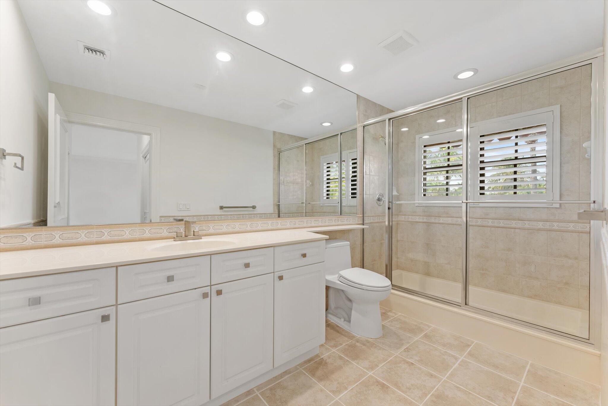 5841 North Ocean Boulevard, Unit F2 Ocean Ridge, FL 33435 - Photo 37 of 55 5841 N Ocean Blvd., F2, Ocean Ridge