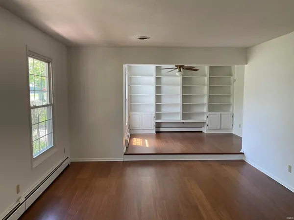 $2,200 | 3715 Marigold Drive, Fort Wayne, IN 46815