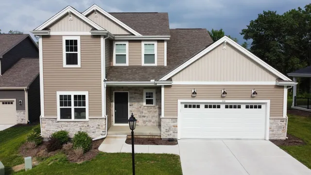 $649,900 | 310 Paradise Court, Hartland, WI 53029