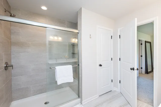 $649,900 | 310 Paradise Court, Hartland, WI 53029