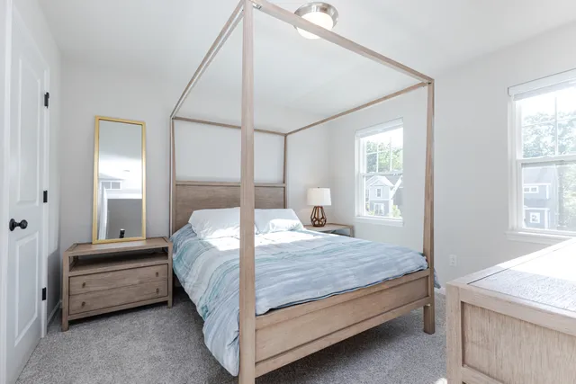 $649,900 | 310 Paradise Court, Hartland, WI 53029