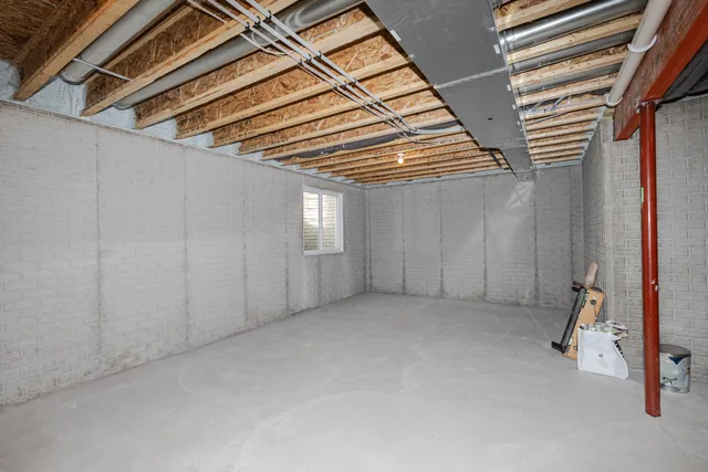 $649,900 | 310 Paradise Court, Hartland, WI 53029