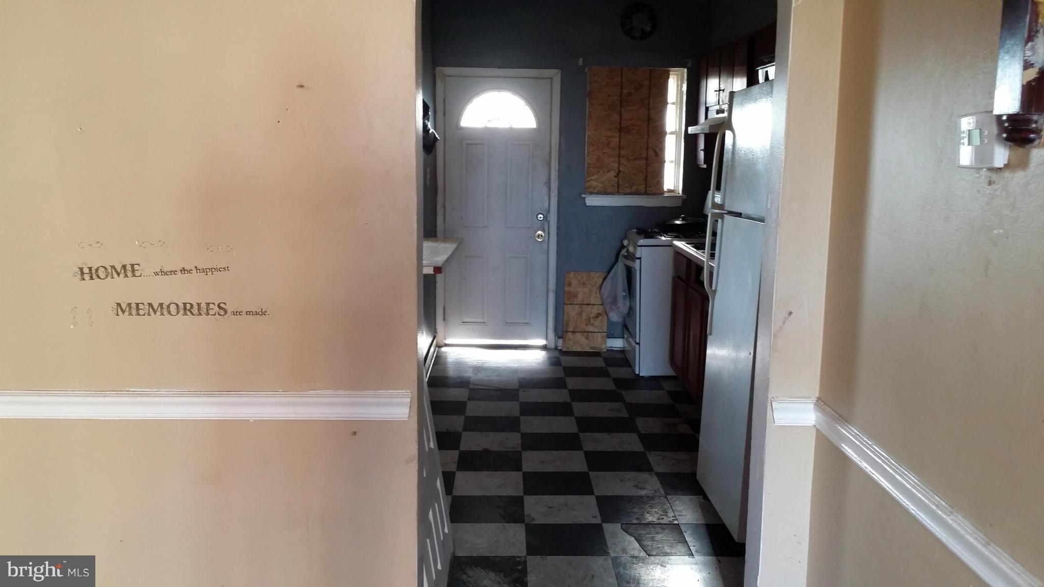 4200 Pimlico Road Baltimore, MD 21215 - Photo 3 of 4 Kitchen