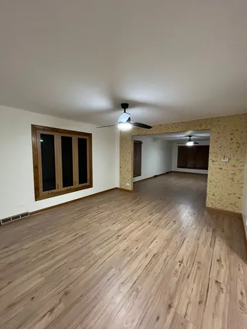 $2,800 | 711 North Northwest Highway, Unit 2, Park Ridge, IL 60068