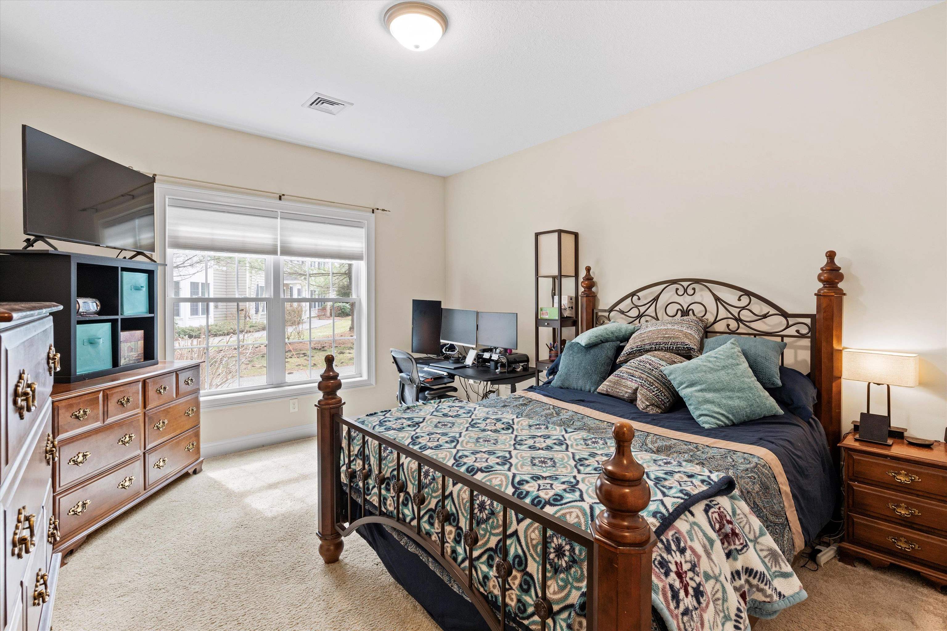 17-3 Roundabout Way Manchester, NH 03102 - Photo 11 of 36