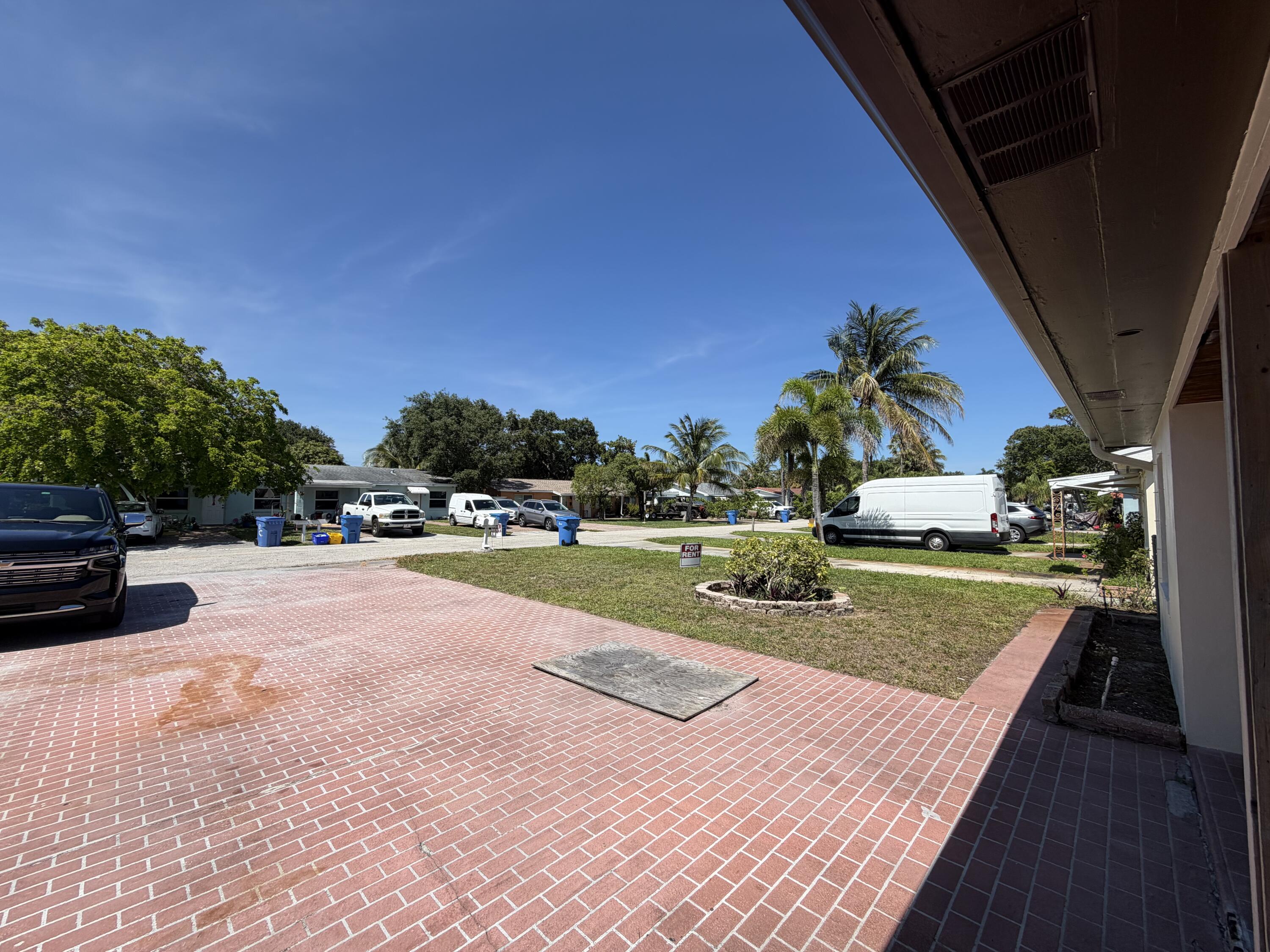112 Prospect Road Lantana, FL 33462 - Photo 5 of 21 IMG_2116