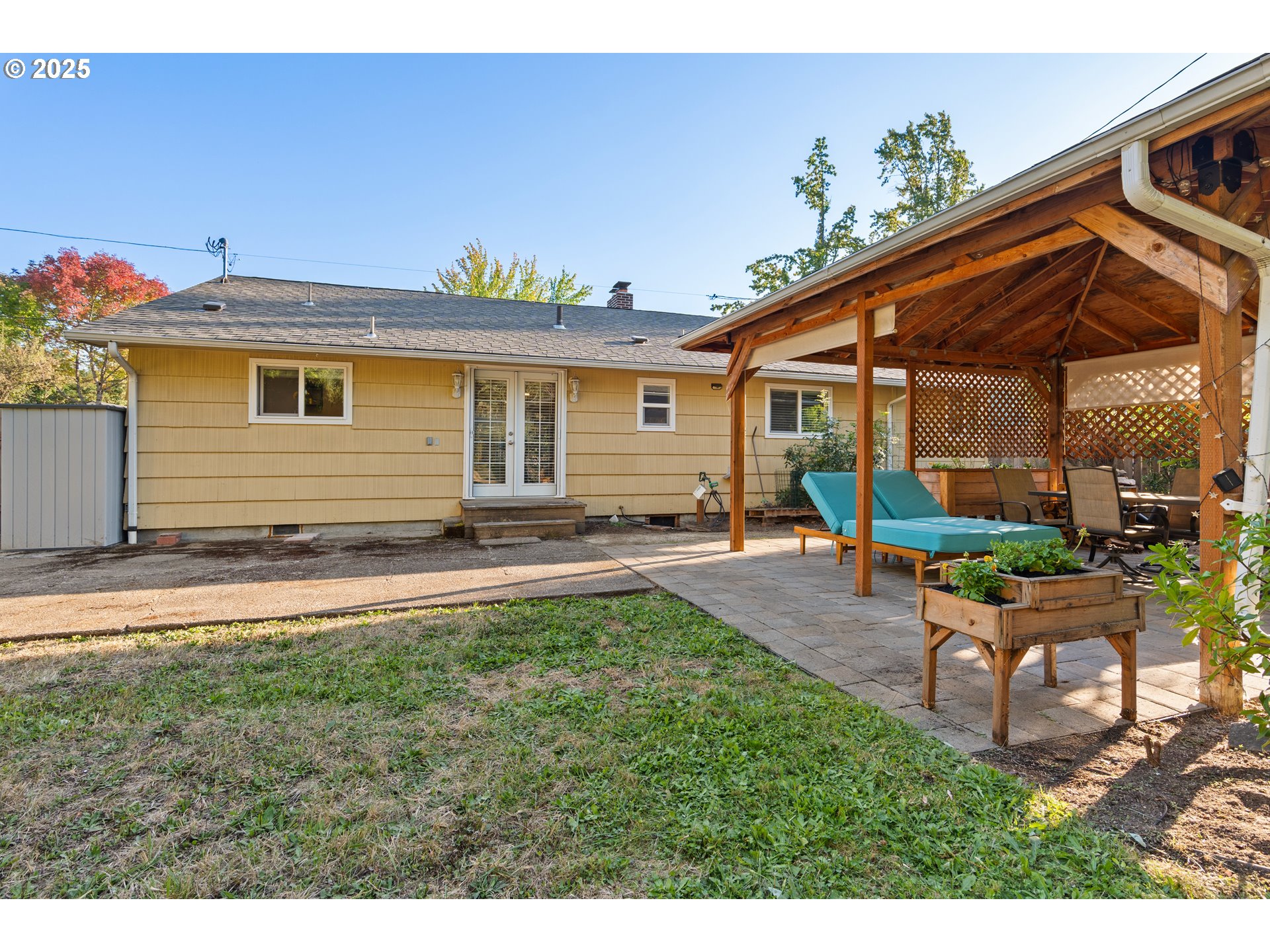 935 East 24th Avenue Eugene, OR 97405 - Photo 40 of 47