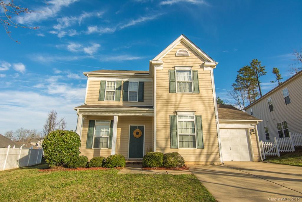 6148 Raisin Tree Lane Charlotte, NC 28215 - Photo 1 of 24 Gallery Image 1