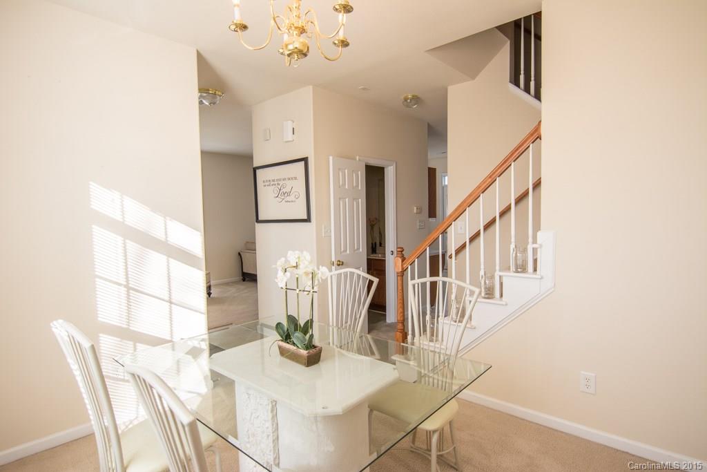 6148 Raisin Tree Lane Charlotte, NC 28215 - Photo 10 of 24 Gallery Image 10
