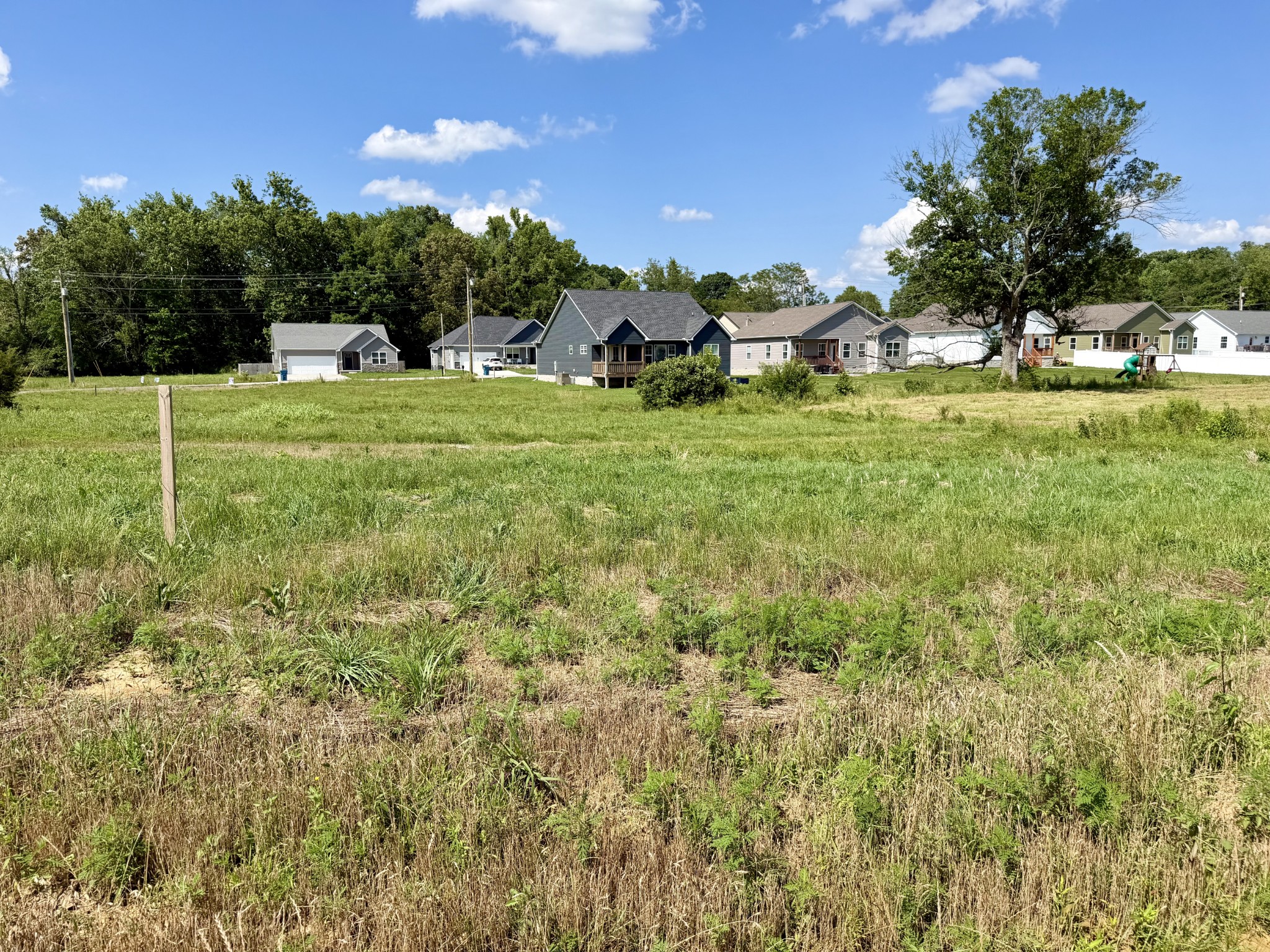 776 Regan Loop Baxter, TN 38544 - Photo 2 of 2