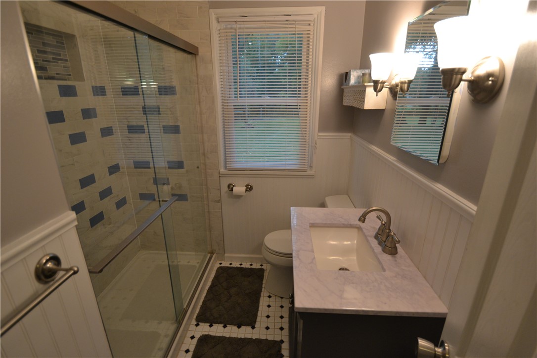 723 5 Mile Line Road Webster, NY 14580 - Photo 27 of 38 2017 Bath