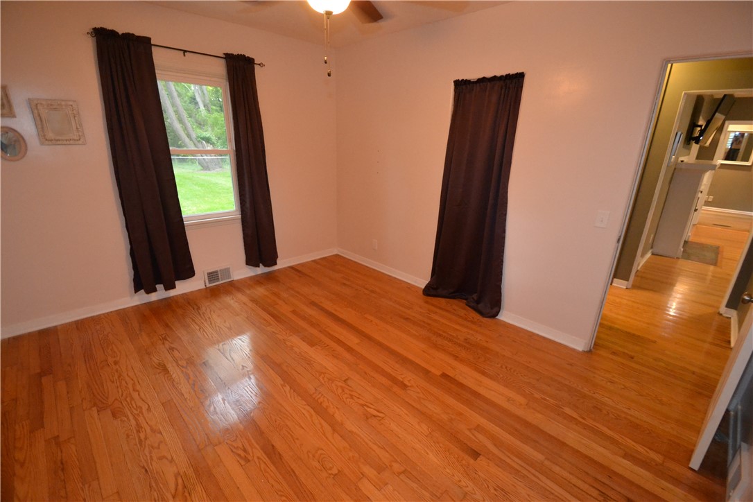 723 5 Mile Line Road Webster, NY 14580 - Photo 31 of 38 Primary bedroom