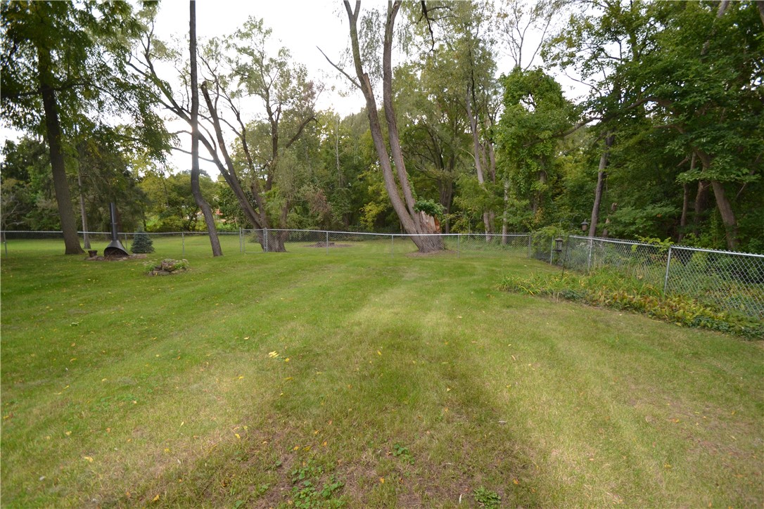 723 5 Mile Line Road Webster, NY 14580 - Photo 9 of 38 Spacious 3/4 acre lot