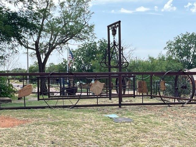 412 East 7th Street Rotan, TX 79546 - Photo 2 of 11