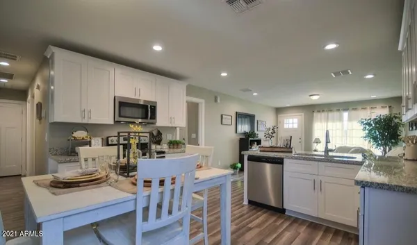 $2,495 | 4284 West Taylor Street, Phoenix, AZ 85009