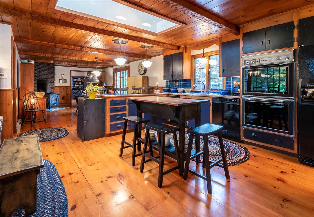 81 Bay Road Farmington, NH 03835 - Photo 3 of 36
