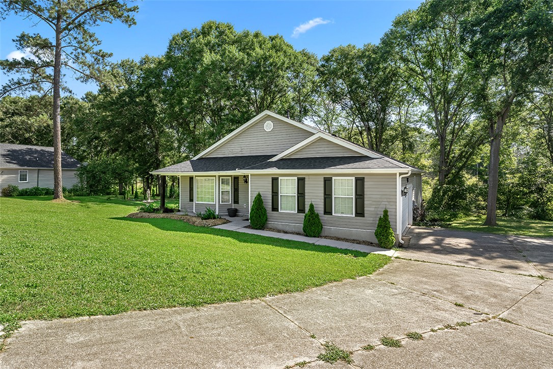 433 Shore Line Drive Anderson, SC 29626 - Photo 2 of 21