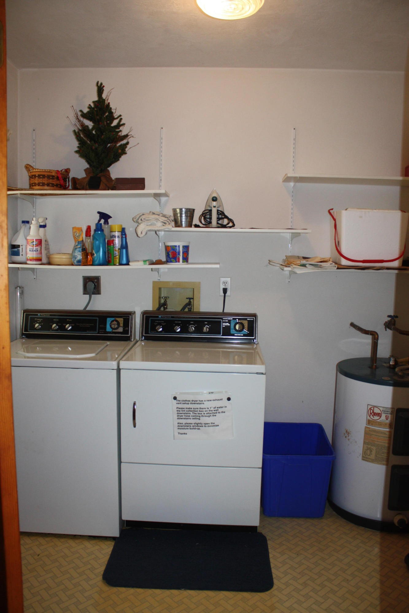 210 Johnny Road Tavernier, FL 33070 - Photo 17 of 35 Laundry/Utility Room