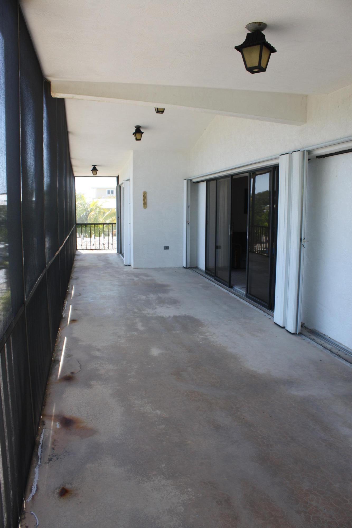 210 Johnny Road Tavernier, FL 33070 - Photo 18 of 35 Screened Porch/Balcony