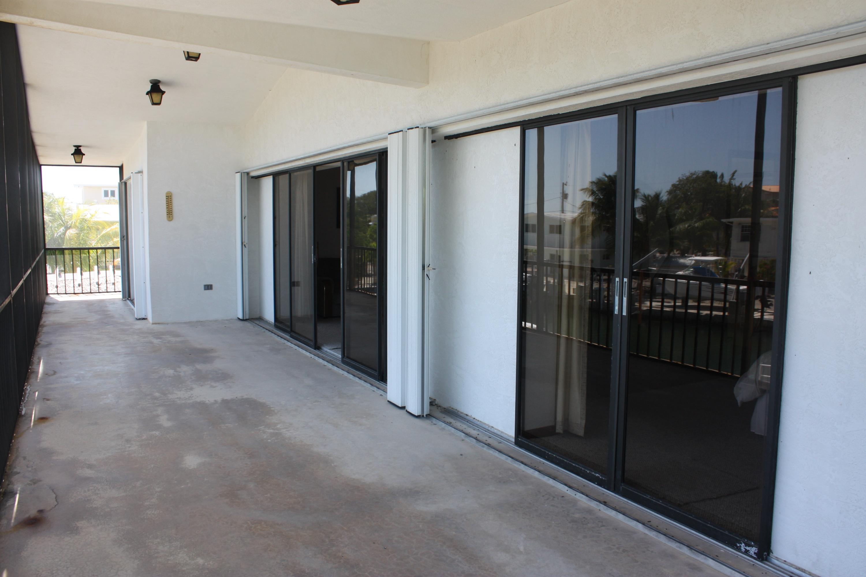 210 Johnny Road Tavernier, FL 33070 - Photo 19 of 35 Screened Porch/Balcony