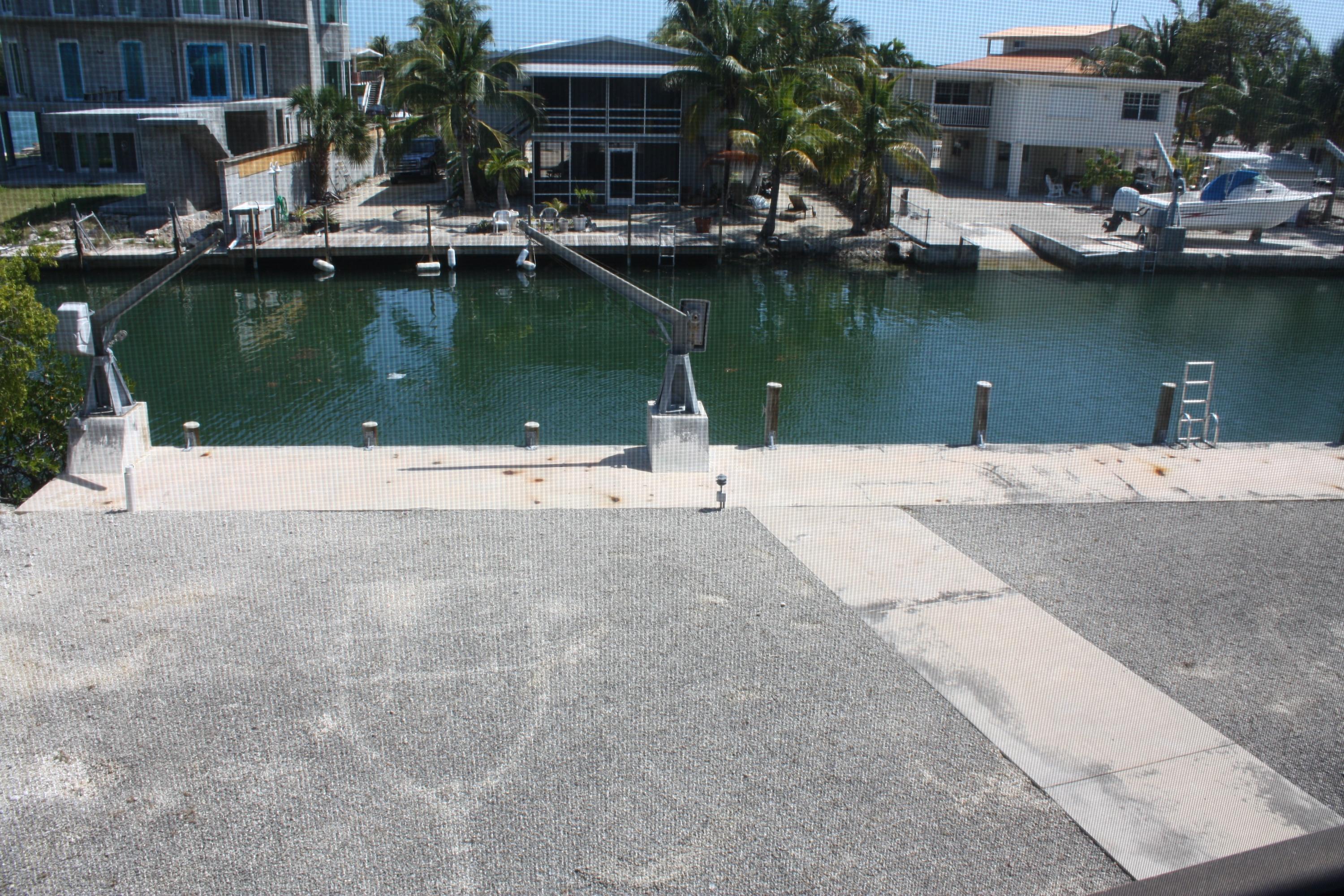 210 Johnny Road Tavernier, FL 33070 - Photo 21 of 35 Backyard / Dock