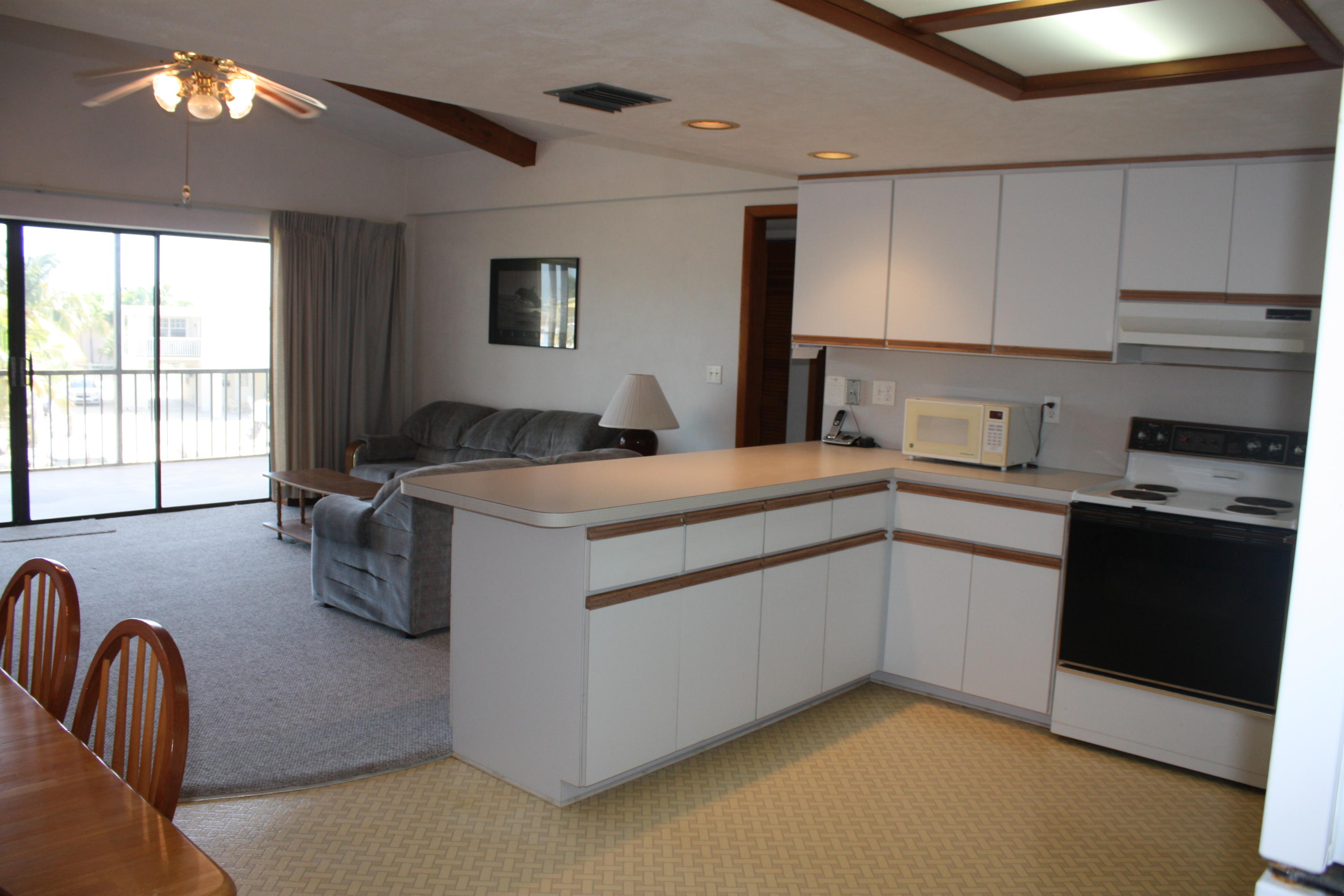 210 Johnny Road Tavernier, FL 33070 - Photo 4 of 35 Interior