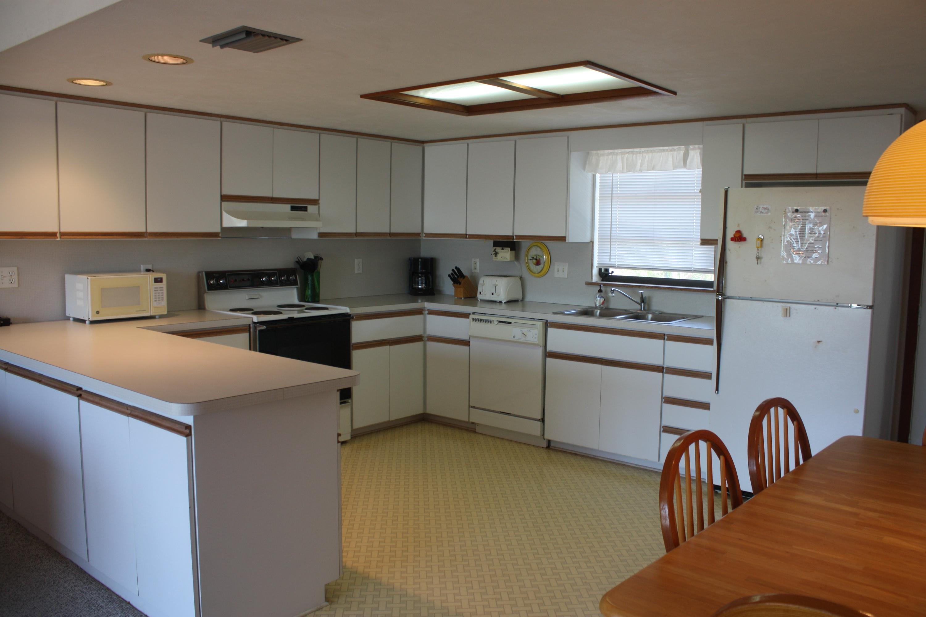 210 Johnny Road Tavernier, FL 33070 - Photo 7 of 35 Kitchen