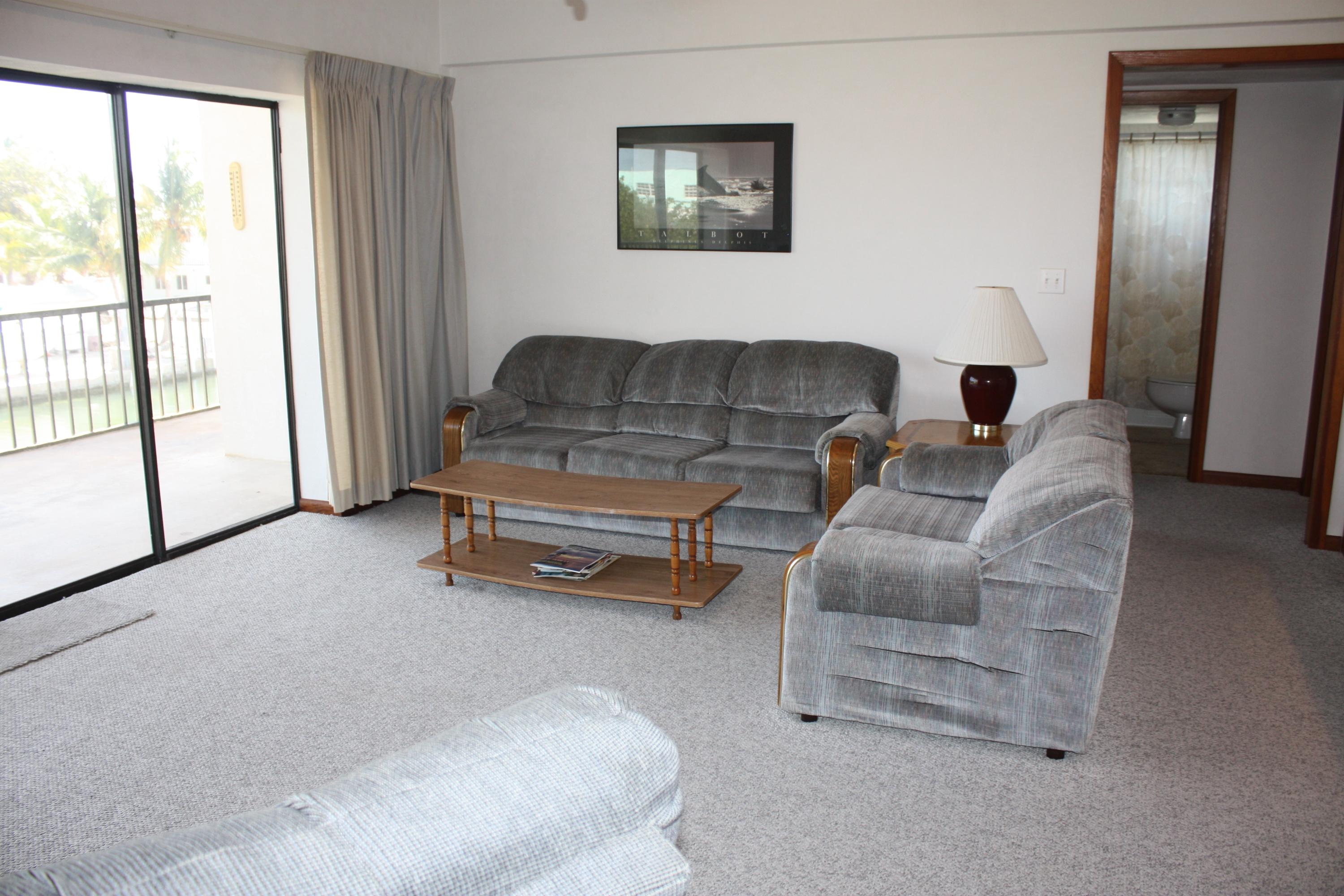 210 Johnny Road Tavernier, FL 33070 - Photo 9 of 35 Living Room
