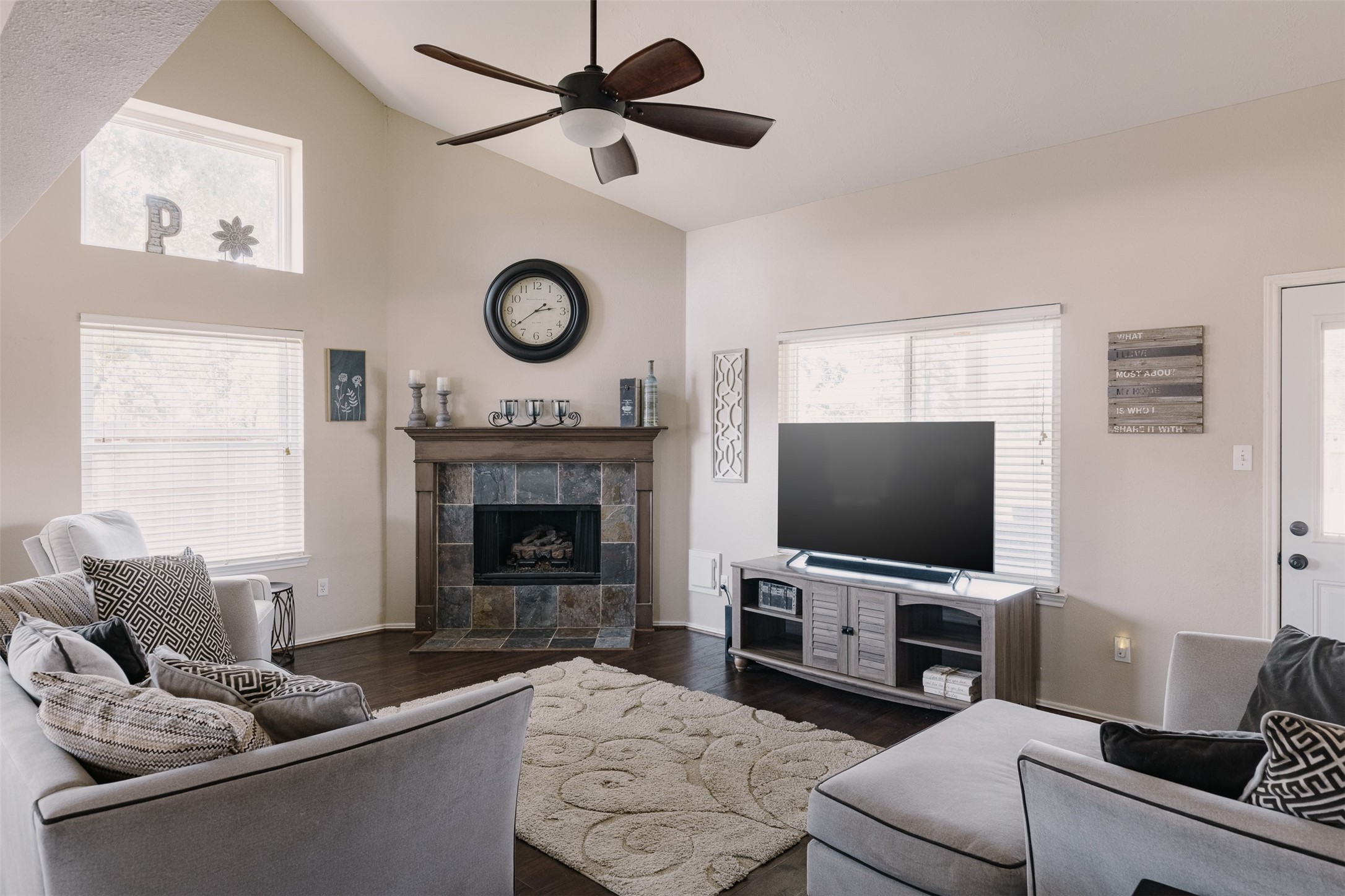 8003 Club Point Drive Humble, TX 77346 - Photo 5 of 34