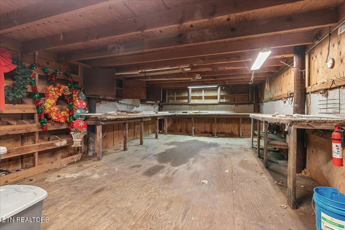 910 Reagan Valley Road Tellico Plains, TN 37385 - Photo 34 of 49 34