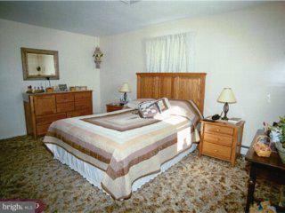 509 Snyder Road Reading, PA 19605 - Photo 5 of 6 Gallery Image 5