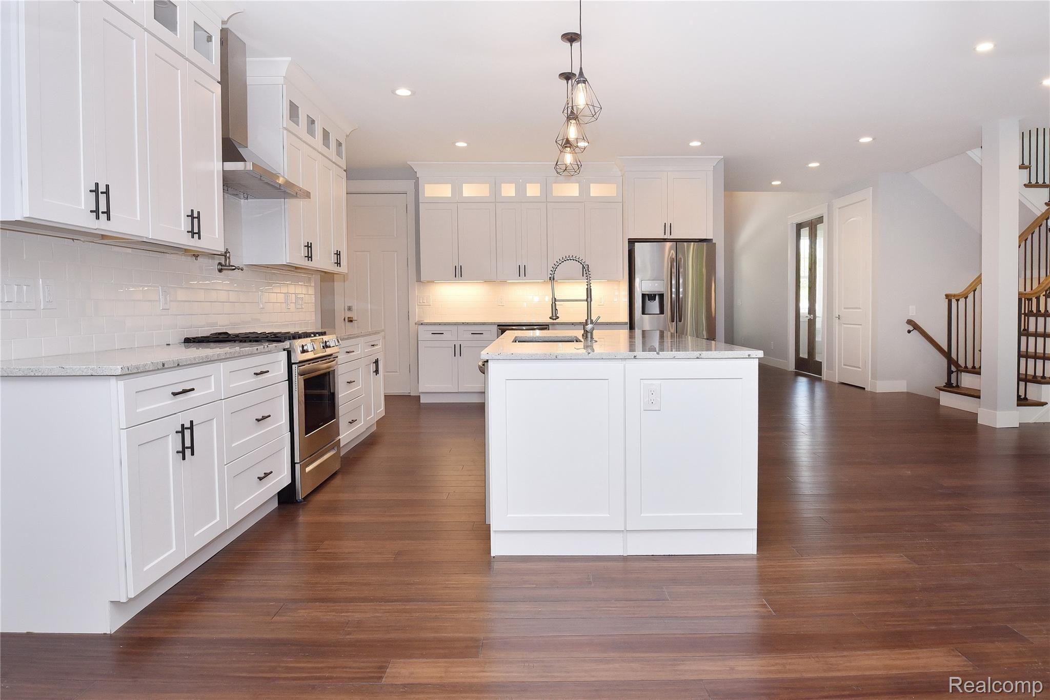 3211 Warick Road Royal Oak, MI 48073 - Photo 10 of 34 3211 Warick Road_11.JPG