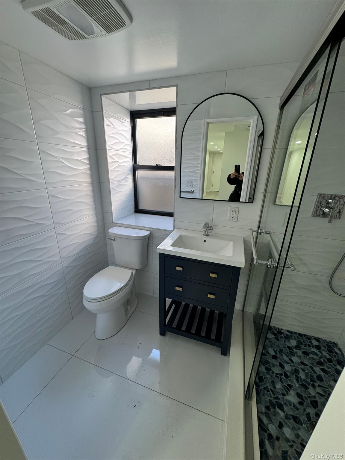 88-36 77th Street Queens, NY 11421 - Photo 10 of 17