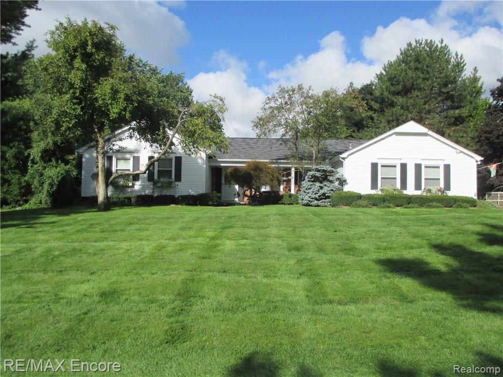 5196 Aintree Road Rochester, MI 48306 - Photo 36 of 37 IMG_5552.JPG