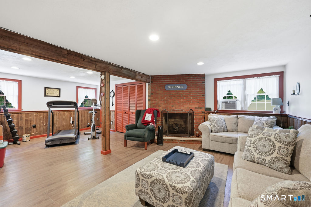 1451 Neipsic Road Glastonbury, CT 06033 - Photo 23 of 37